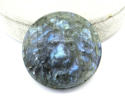 Talisman Leeuwenhoofd Labradoriet  (symbool van moed en kracht)