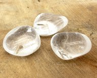 Bergkristal knuffelsteen middelgroot 15-20 gram Bergkristal knuffelsteen middelgroot 15-20 gram