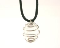 Spiraal hanger met Bergkristal Spiraal hanger met Bergkristal